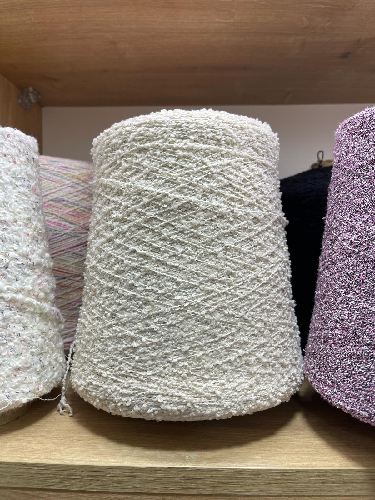 Beyaz Fantezi İplik