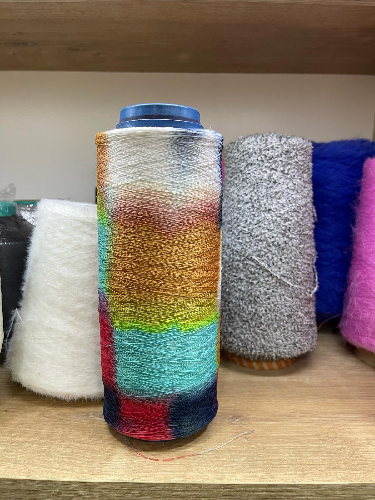 Çok Renkli Fantezi İplik